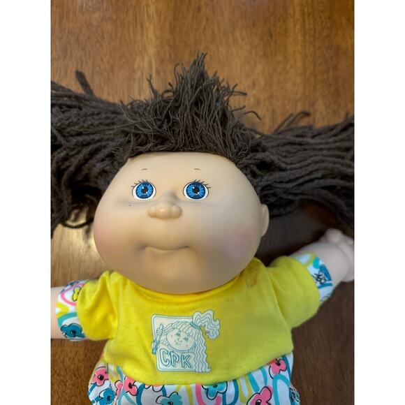 Hasbro Cabbage Patch Kids 1990s Brown Blue - Picture 2 of 5